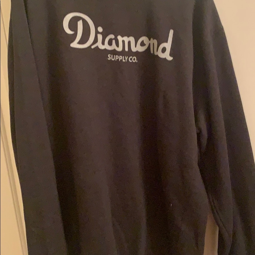 Diamond crew neck